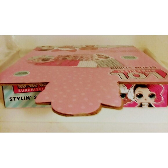 LOL Surprise Stylin Studio Set 100 Pc - Picture 4 of 5
